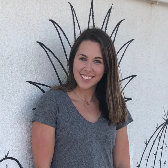 Meet your Posher, Krista - Picture 1 of 1